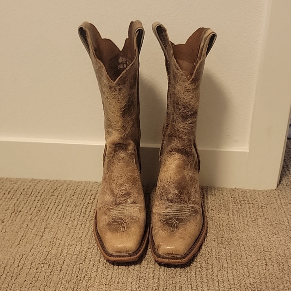 Justin style # BRL122 Size 6.5 women's cowboy boot